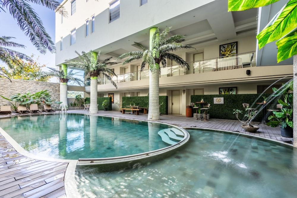 Sun Boutique Hotel Kuta Lombok Exterior foto